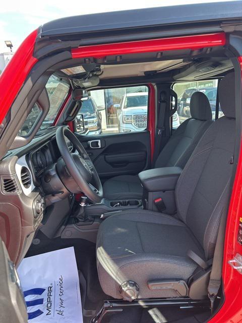 new 2025 Jeep Wrangler car, priced at $42,742