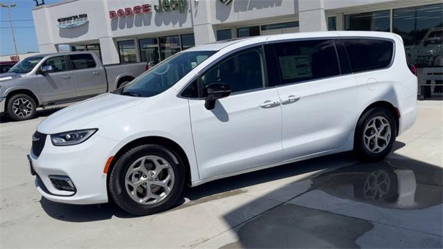 new 2024 Chrysler Pacifica car, priced at $50,780