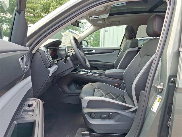 new 2025 Volkswagen Atlas car, priced at $50,281