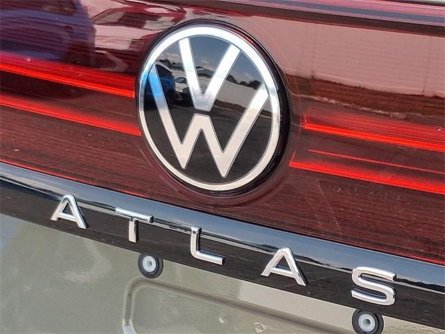 new 2025 Volkswagen Atlas car, priced at $50,281