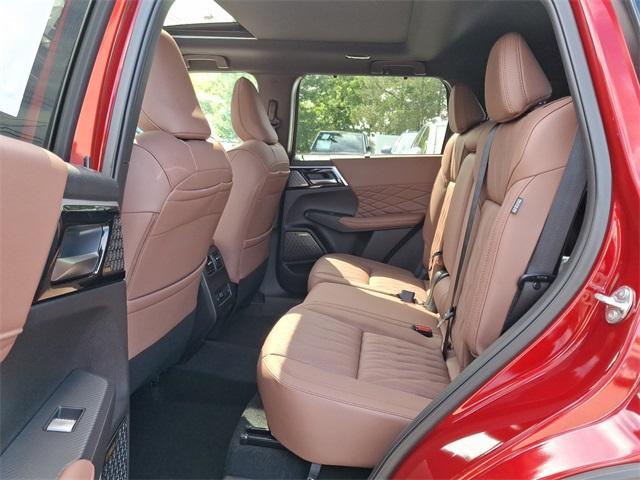 new 2025 Mitsubishi Outlander car, priced at $46,945