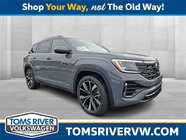 new 2025 Volkswagen Atlas car, priced at $57,689
