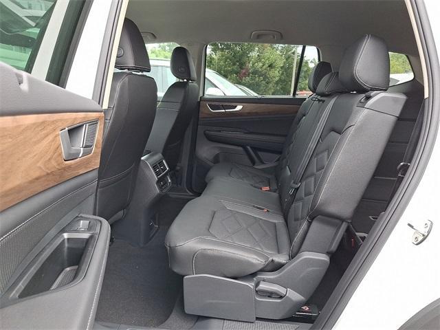 new 2026 Volkswagen Atlas car, priced at $47,573
