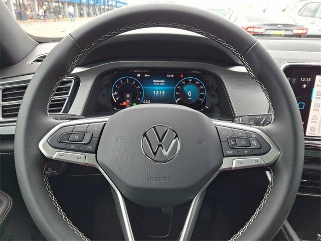 new 2026 Volkswagen Atlas Cross Sport car, priced at $49,951