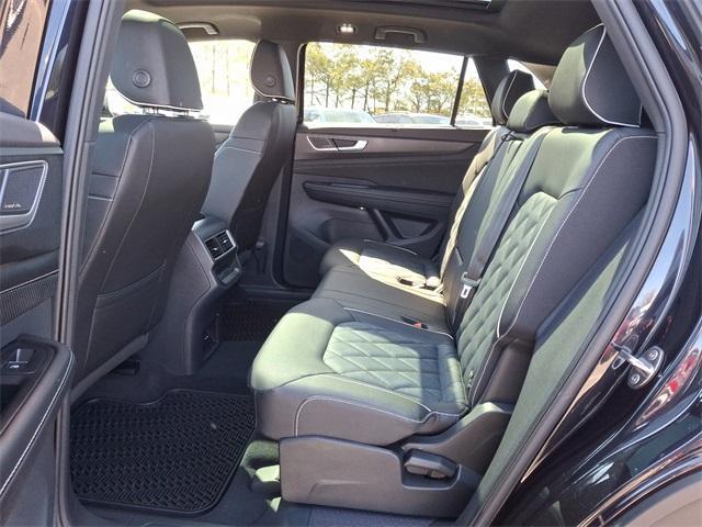 new 2025 Volkswagen Atlas Cross Sport car, priced at $55,126