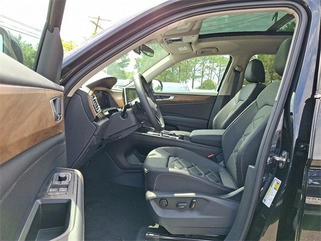 new 2025 Volkswagen Atlas car, priced at $48,990