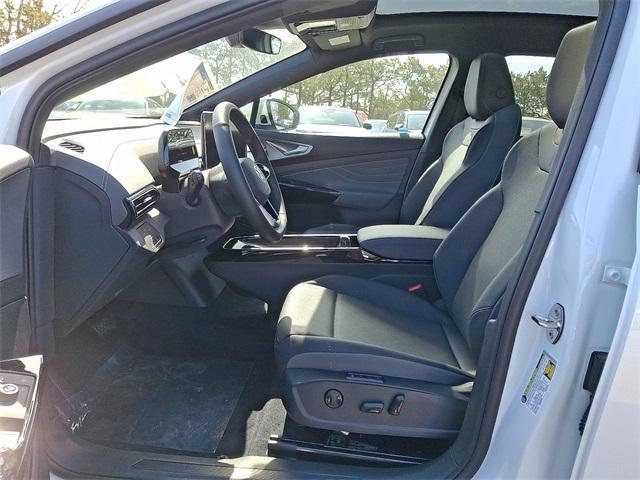 new 2025 Volkswagen ID.4 car, priced at $56,356