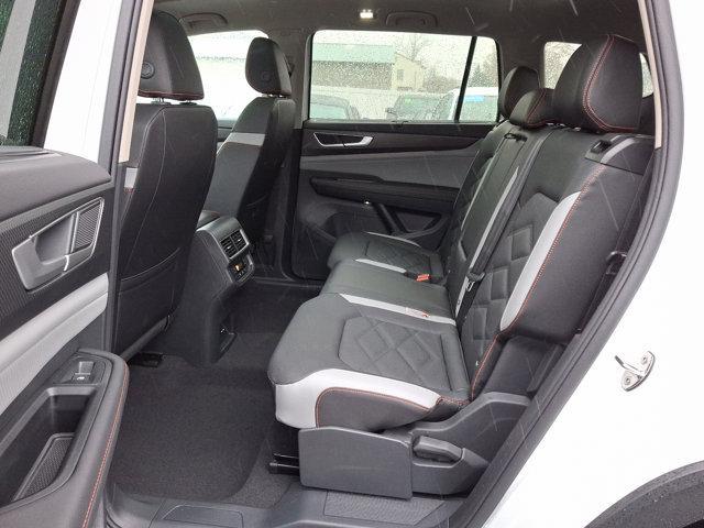 new 2025 Volkswagen Atlas car, priced at $49,356