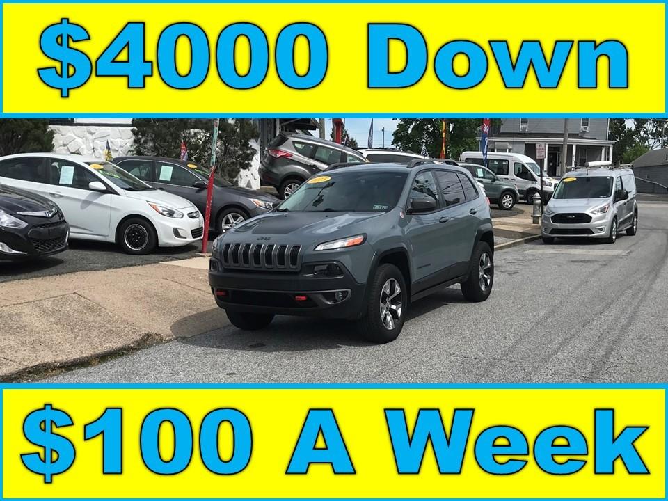 used 2015 Jeep Cherokee car, priced at $10,495