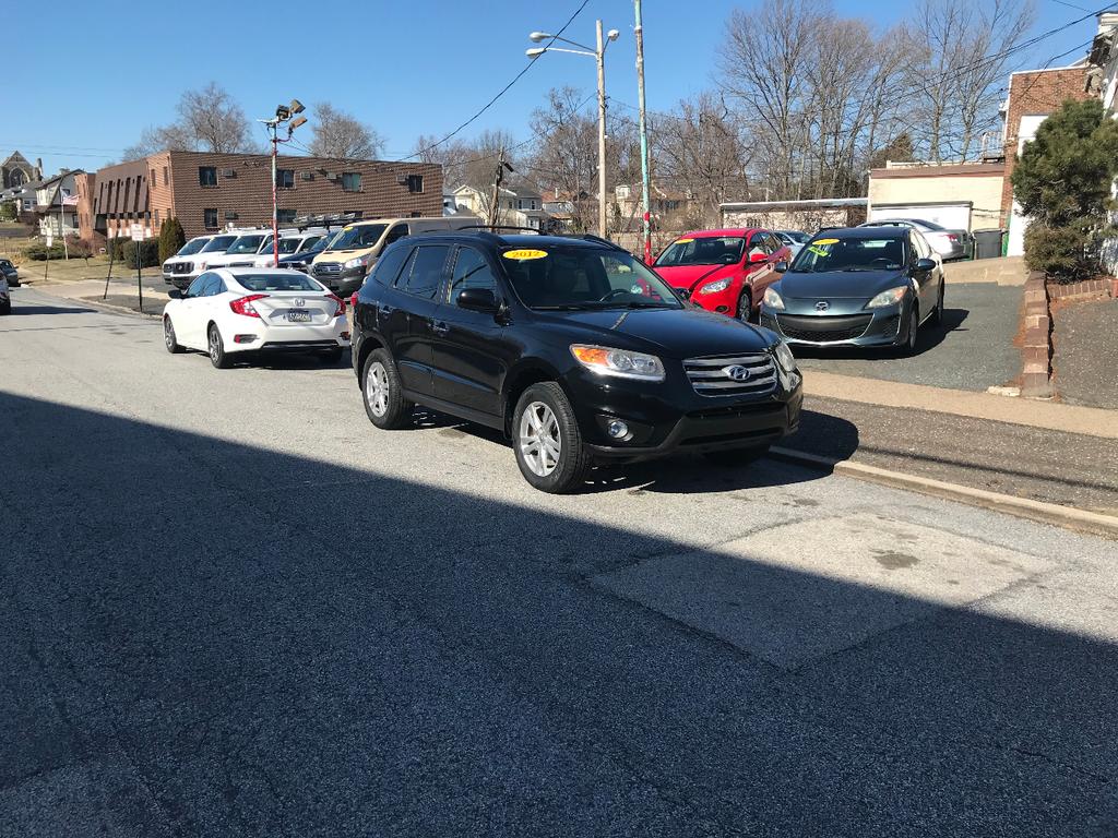 used 2012 Hyundai Santa Fe car, priced at $8,495