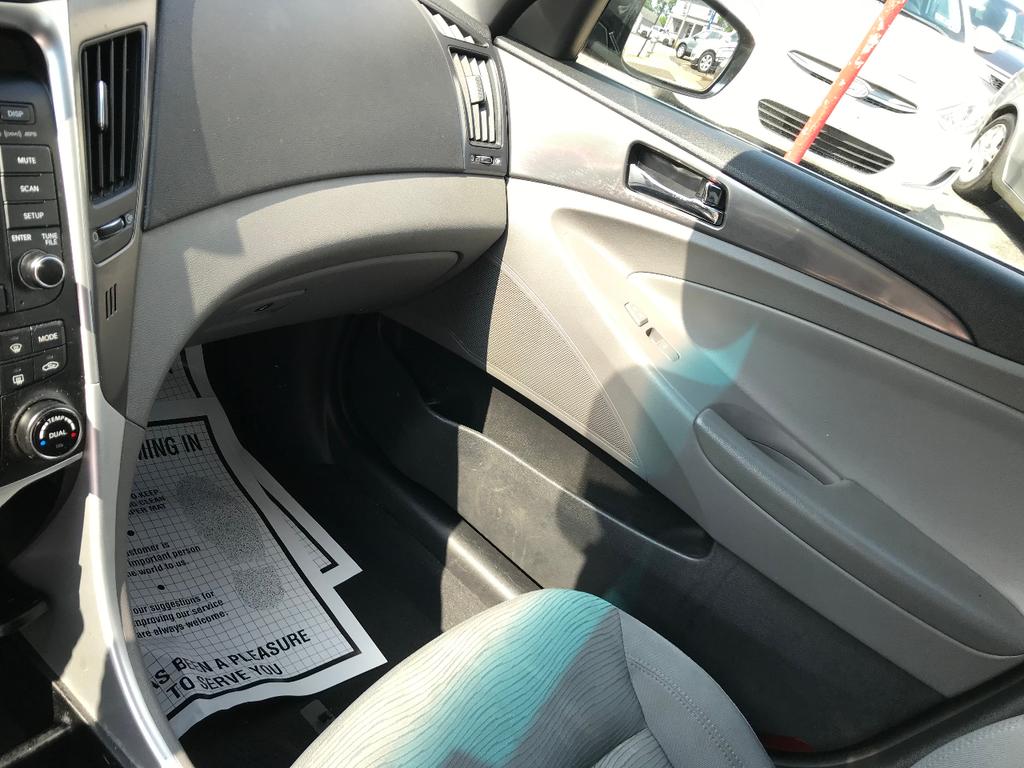used 2014 Hyundai Sonata Hybrid car, priced at $4,795