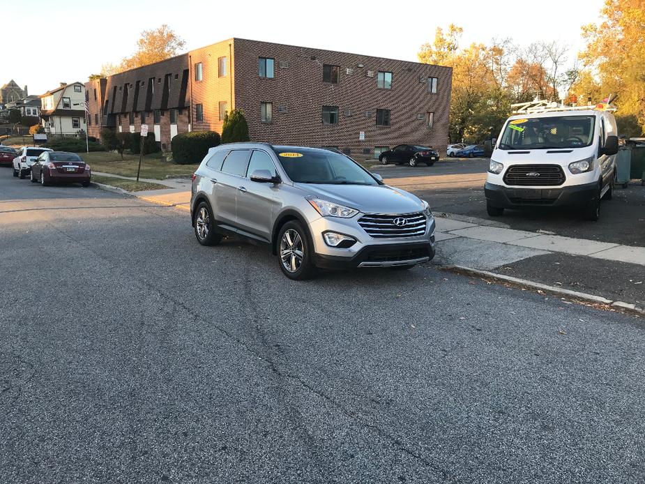 used 2014 Hyundai Santa Fe car, priced at $9,495