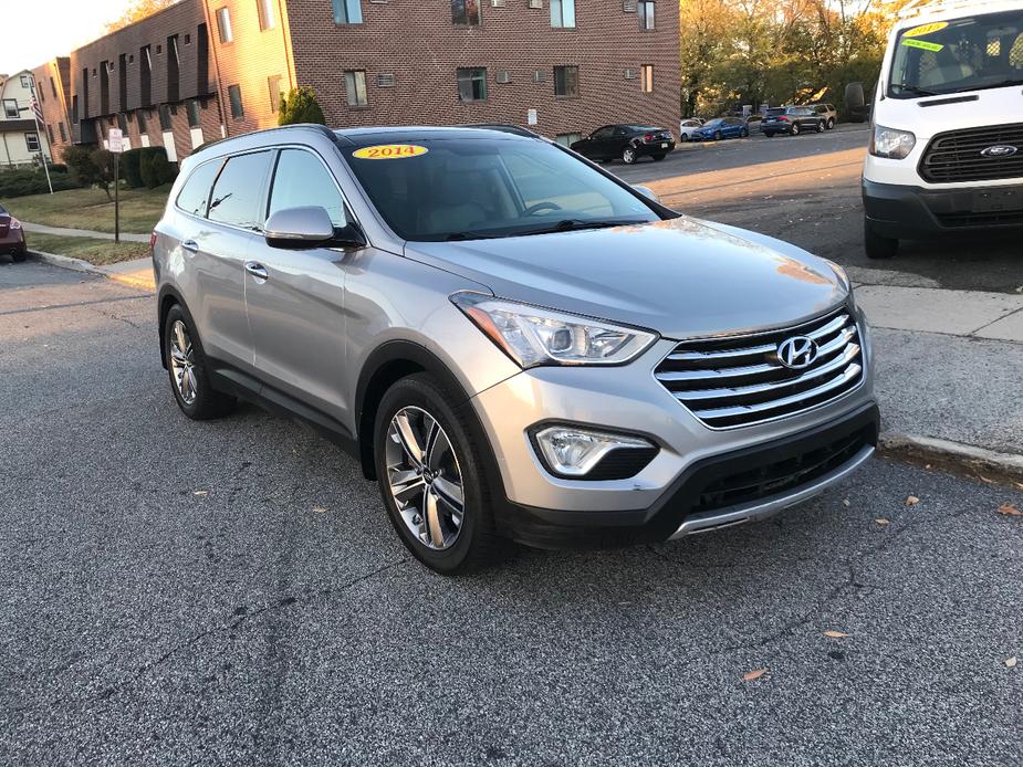 used 2014 Hyundai Santa Fe car, priced at $9,495