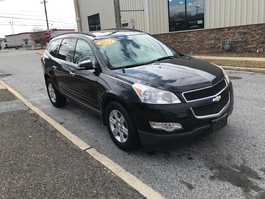 used 2011 Chevrolet Traverse car, priced at $7,795