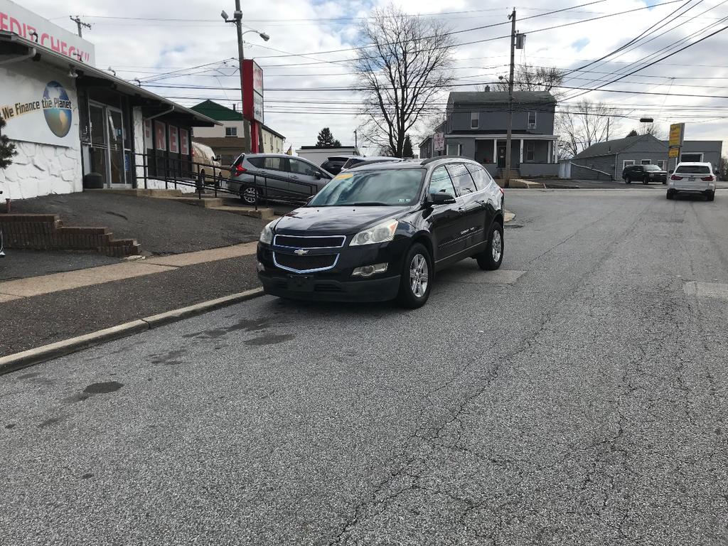 used 2011 Chevrolet Traverse car, priced at $7,795