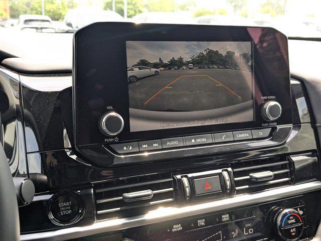 new 2025 Nissan Pathfinder car, priced at $40,999