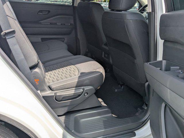 new 2025 Nissan Pathfinder car, priced at $40,999