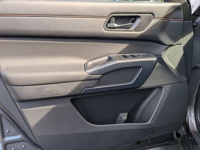 new 2025 Nissan Pathfinder car, priced at $38,999