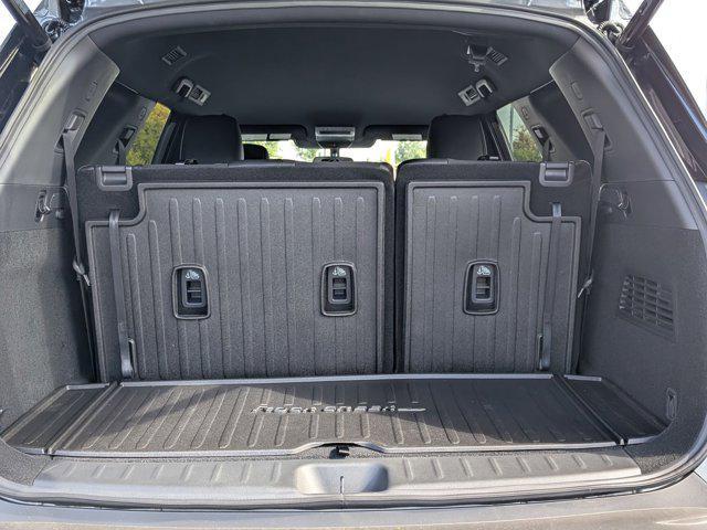 new 2025 Nissan Pathfinder car, priced at $38,999