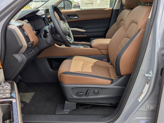 new 2025 Nissan Pathfinder car, priced at $49,999