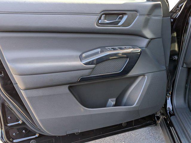 new 2025 Nissan Pathfinder car, priced at $36,649