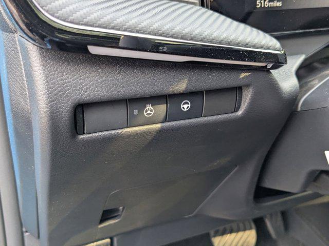 new 2025 Nissan Kicks car, priced at $31,999