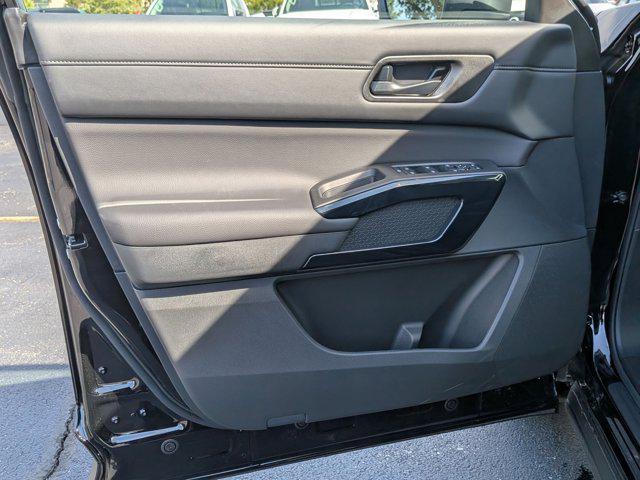 new 2025 Nissan Pathfinder car, priced at $36,699