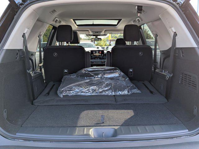 new 2025 Nissan Pathfinder car, priced at $37,999