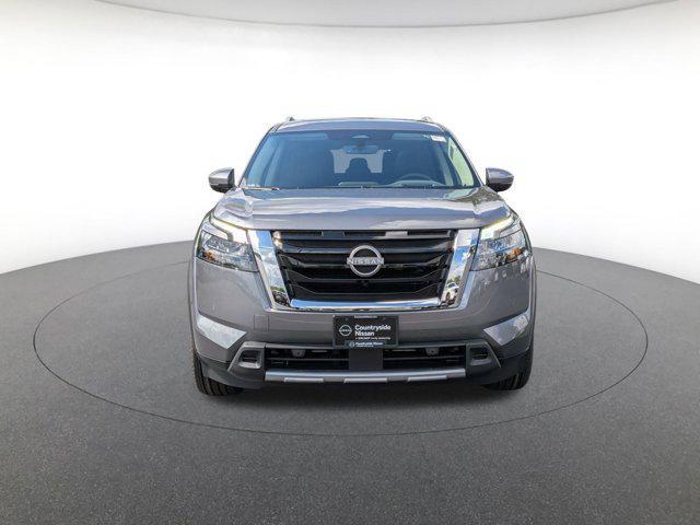 new 2025 Nissan Pathfinder car, priced at $45,999