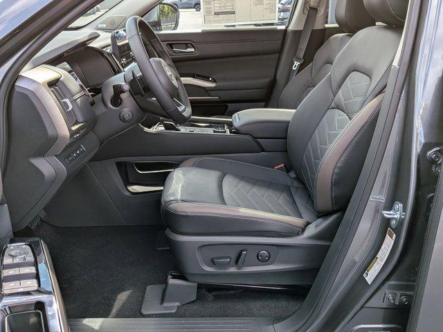 new 2025 Nissan Pathfinder car, priced at $45,999