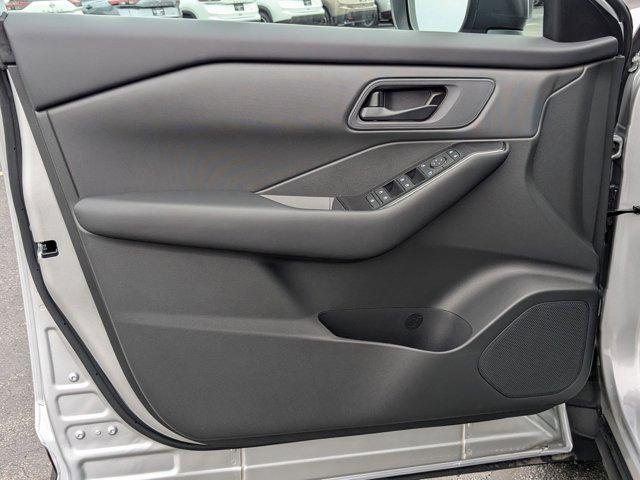 new 2025 Nissan Rogue car, priced at $30,699