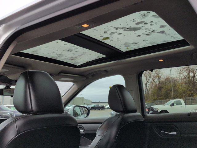 used 2023 Nissan Rogue car, priced at $21,997