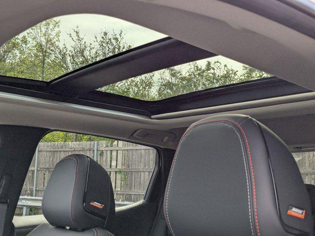 new 2025 Nissan Kicks car, priced at $31,999