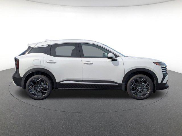 new 2025 Nissan Kicks car, priced at $31,999