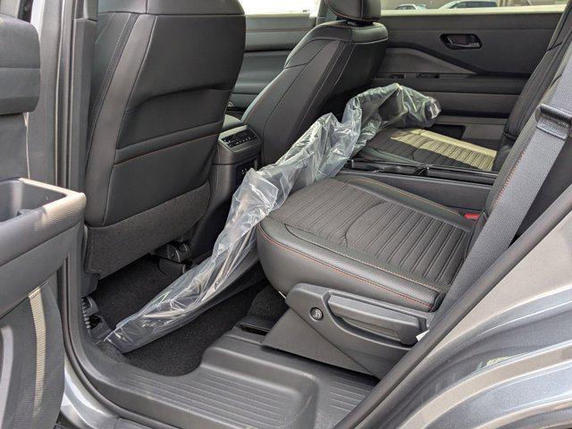 new 2025 Nissan Pathfinder car, priced at $44,999