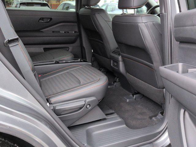 new 2025 Nissan Pathfinder car, priced at $39,187