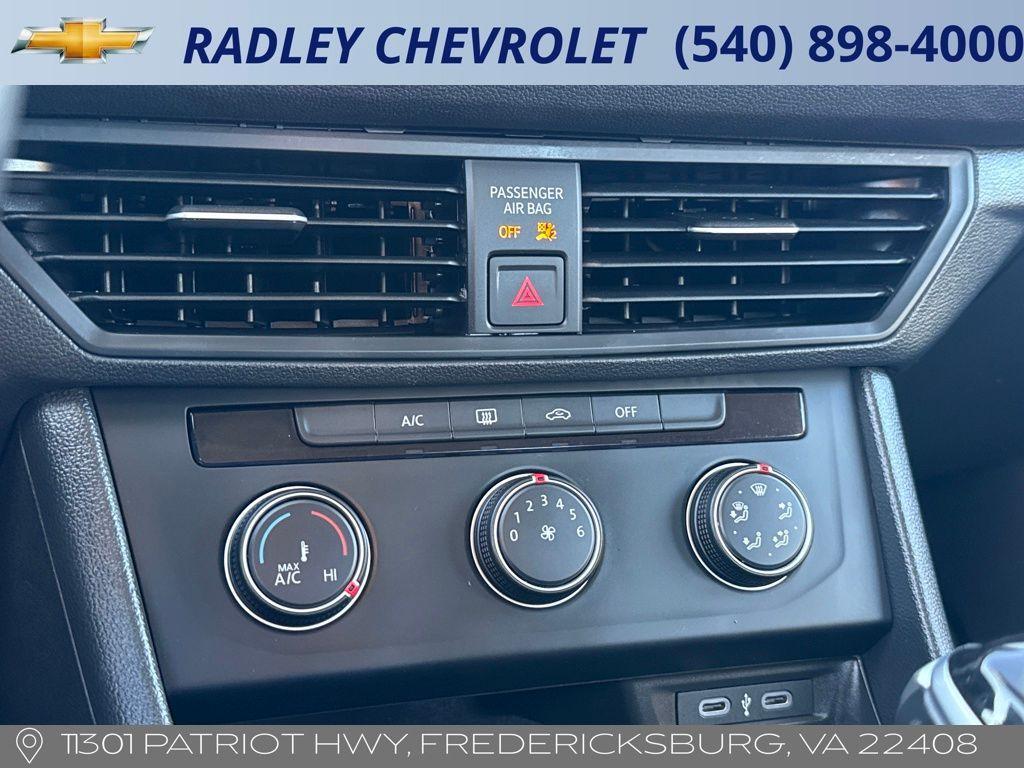 used 2024 Volkswagen Jetta car, priced at $18,500