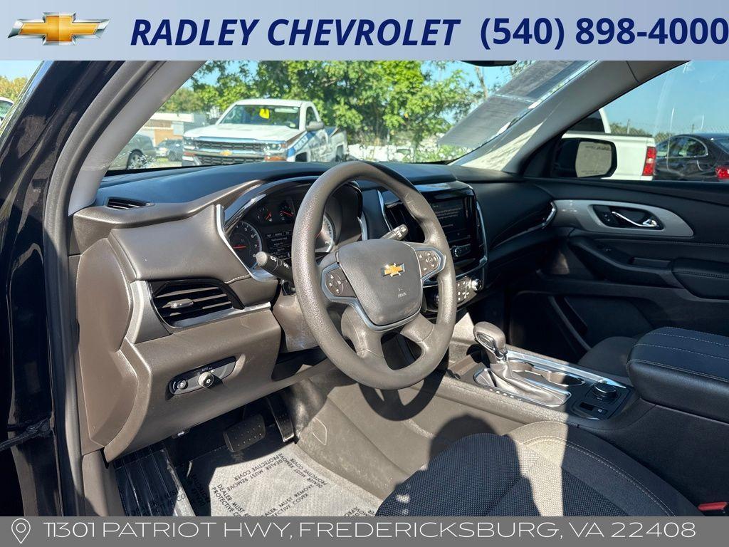 used 2021 Chevrolet Traverse car, priced at $21,500