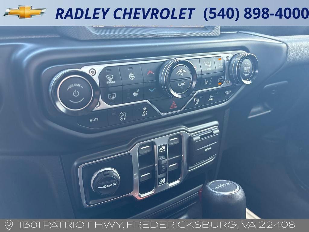 used 2022 Jeep Gladiator car, priced at $37,800