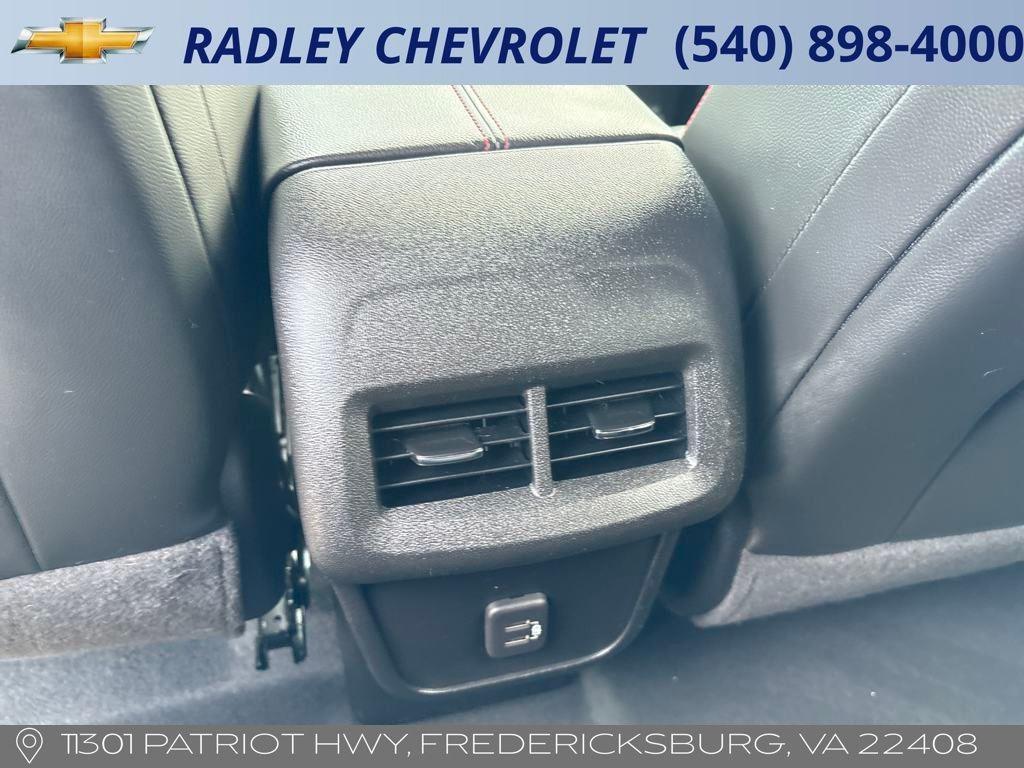 used 2022 Chevrolet Equinox car, priced at $26,500