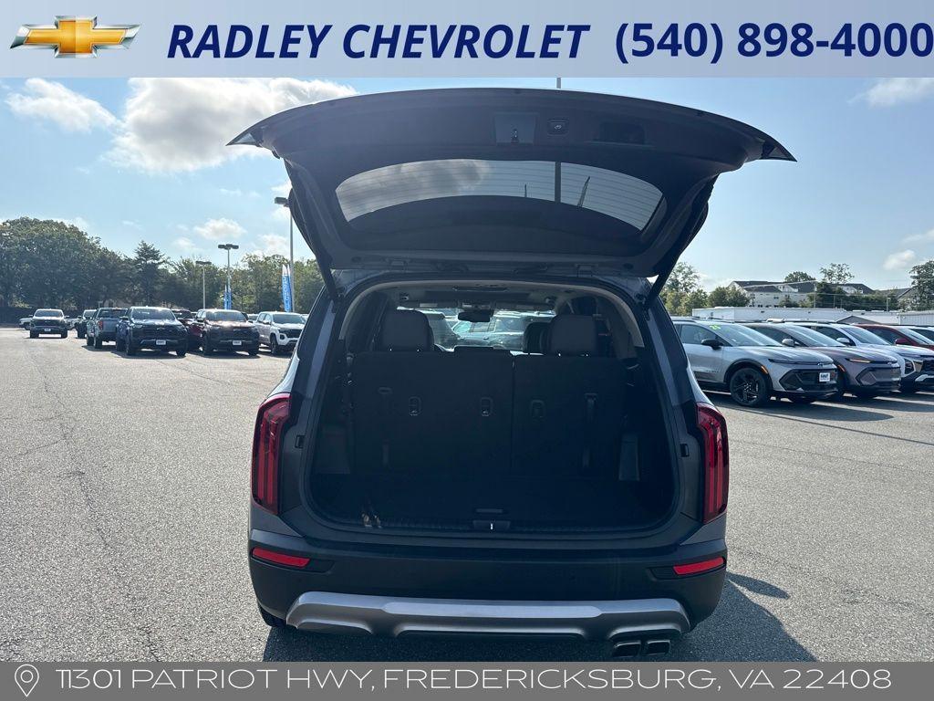 used 2022 Kia Telluride car, priced at $28,000