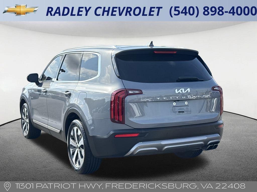 used 2022 Kia Telluride car, priced at $28,000