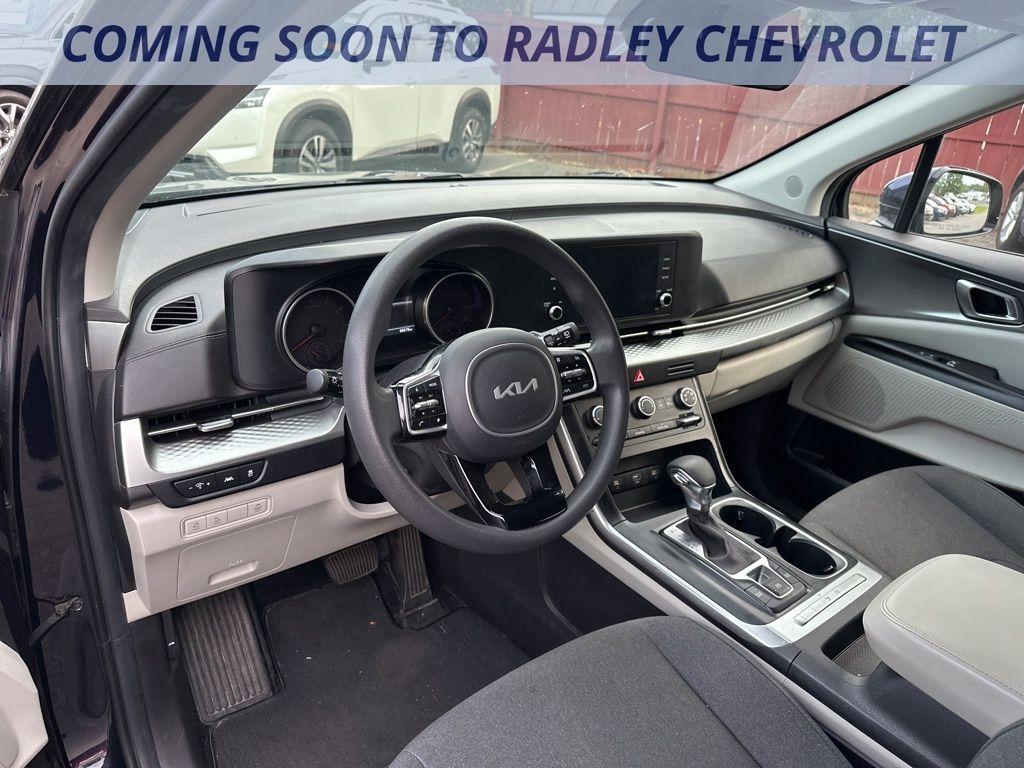 used 2023 Kia Carnival car, priced at $29,900