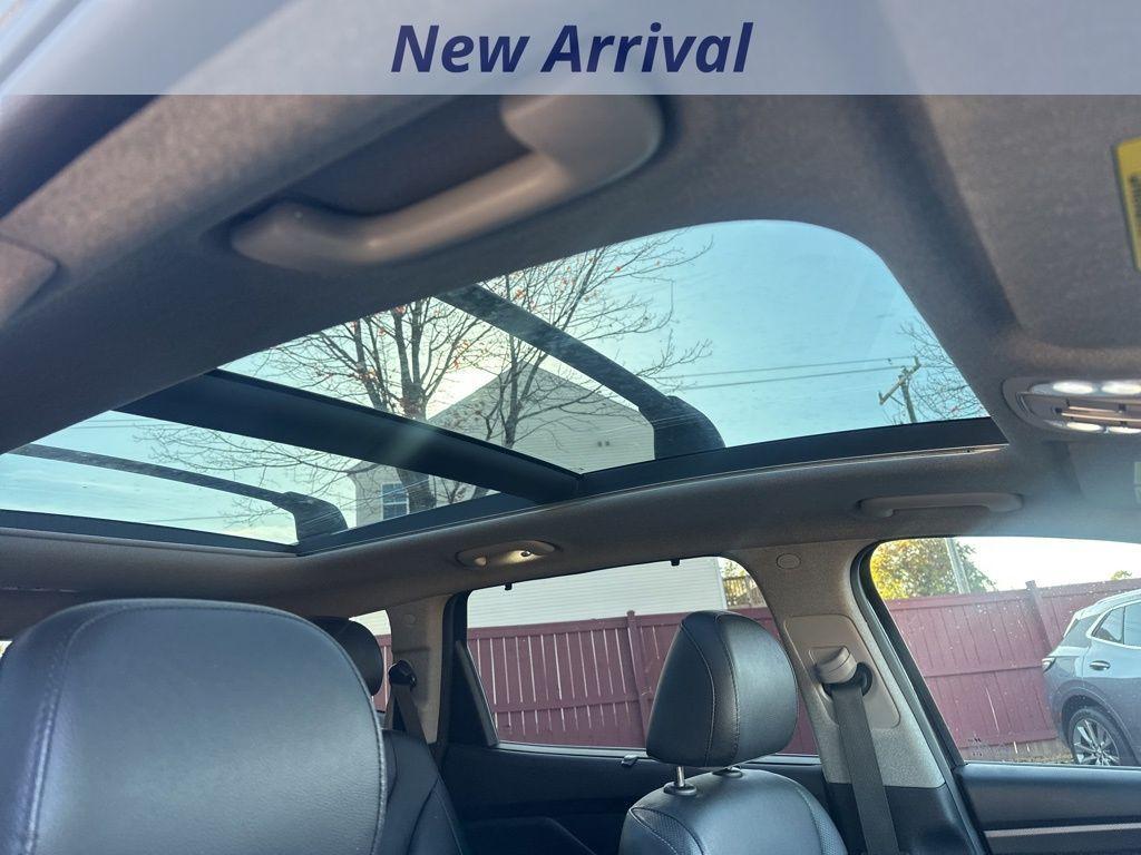 used 2019 Hyundai Santa Fe car, priced at $19,400