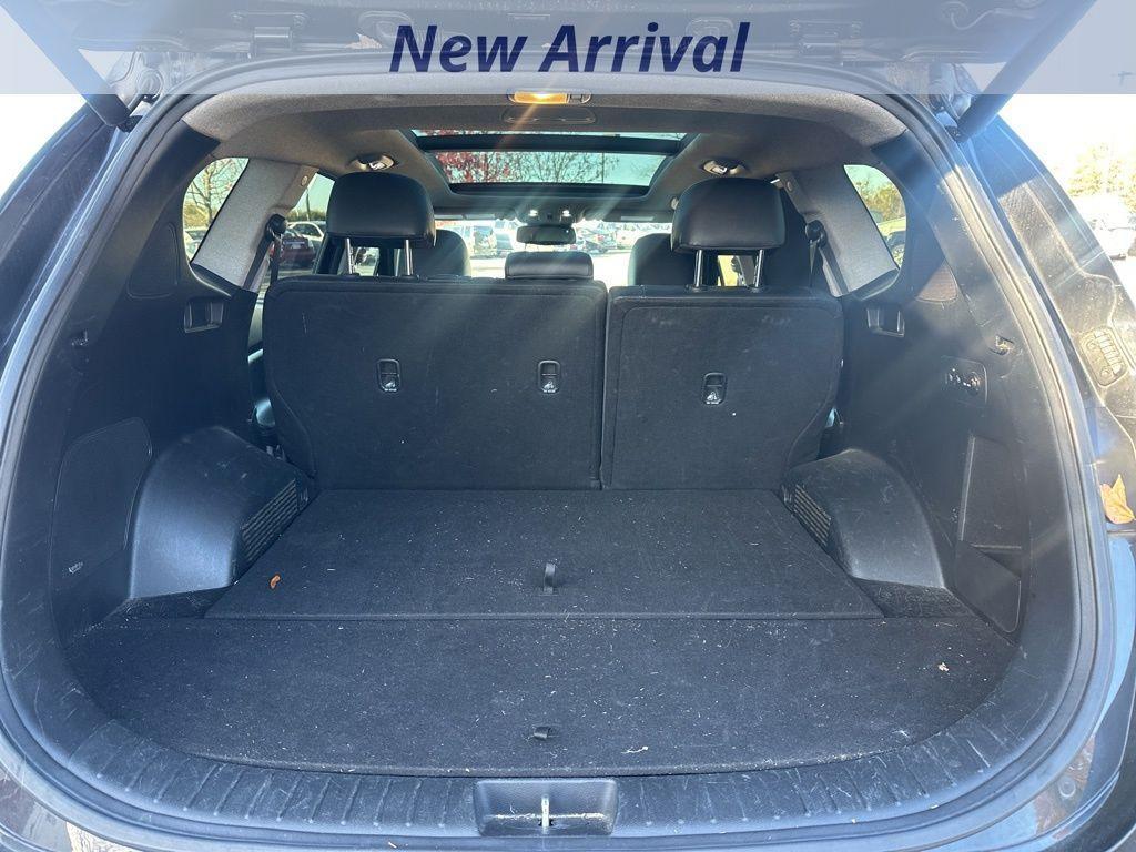 used 2019 Hyundai Santa Fe car, priced at $19,400