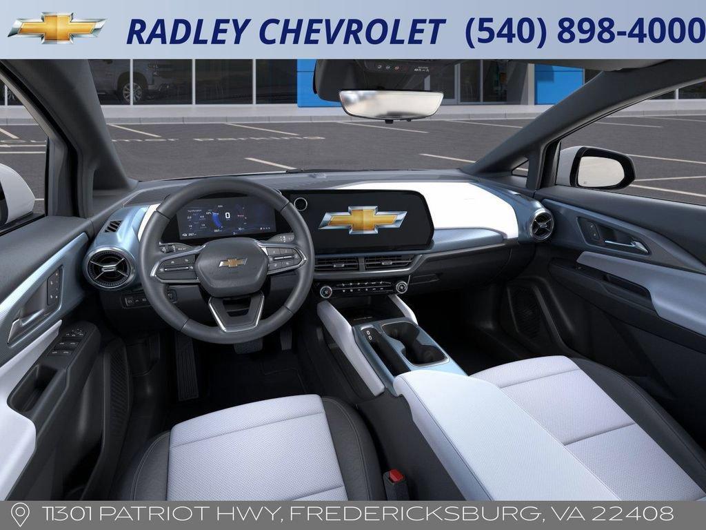 new 2025 Chevrolet Equinox EV car, priced at $39,900