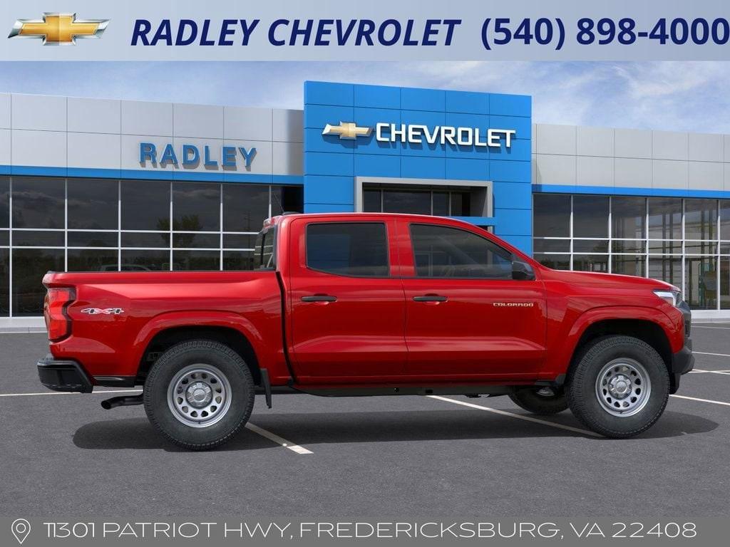 new 2025 Chevrolet Colorado car, priced at $33,295