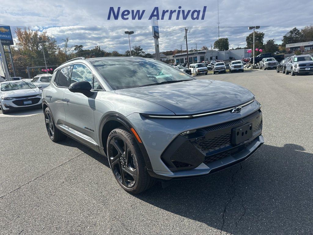 used 2025 Chevrolet Equinox EV car, priced at $35,000