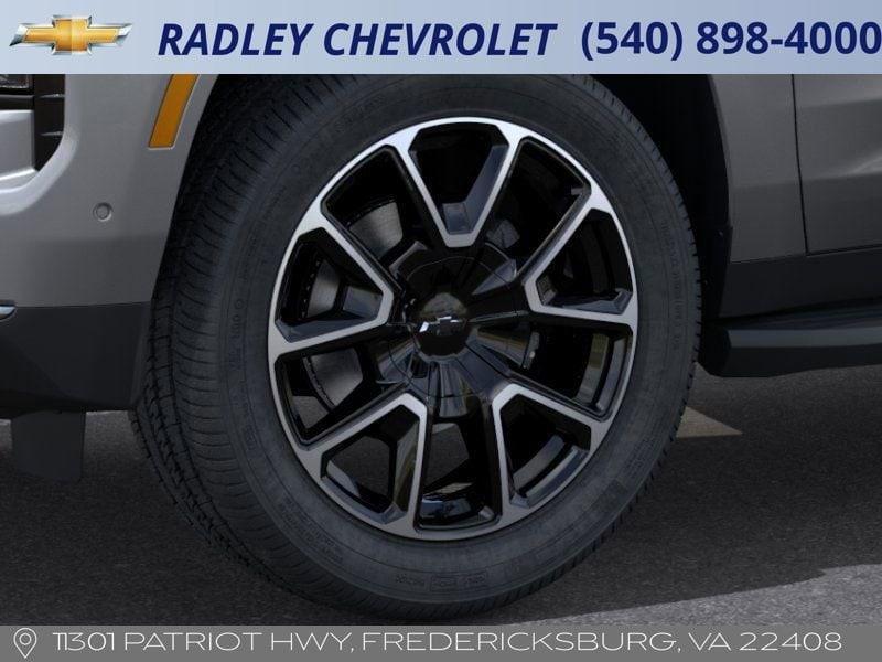 new 2025 Chevrolet Suburban car