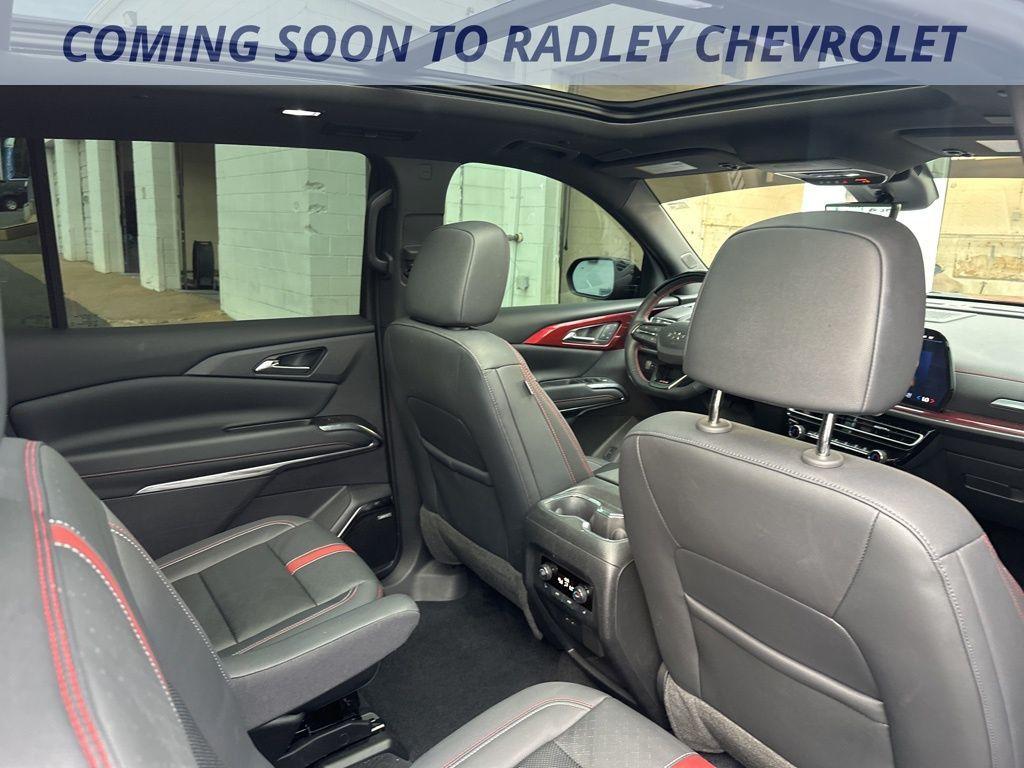 used 2024 Chevrolet Traverse car, priced at $51,700